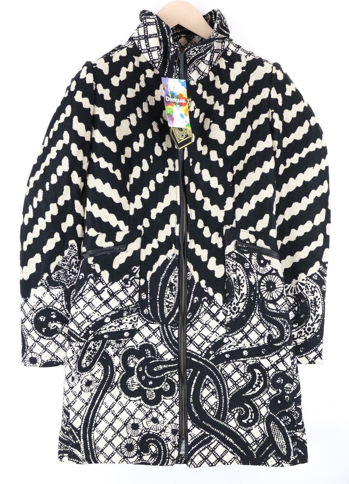 DESIGUAL Kytzia moteriškas paltas, 38 cm, raštuotas, pilkas, vieneilis, su pamušalu. 