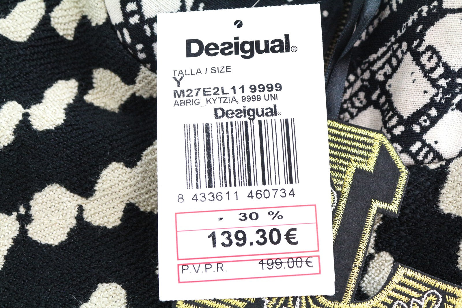 DESIGUAL Kytzia moteriškas paltas, 38 cm, raštuotas, pilkas, vieneilis, su pamušalu. 