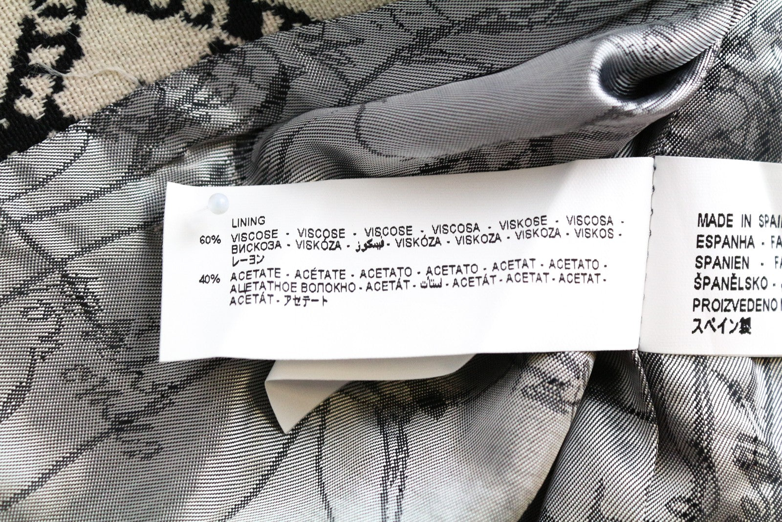 DESIGUAL Kytzia moteriškas paltas, 38 cm, raštuotas, pilkas, vieneilis, su pamušalu. 