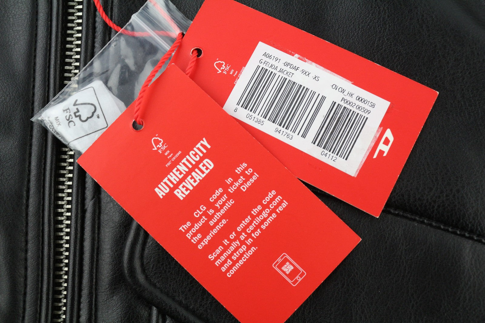 DIESEL G-Feijoa moteriška striukė XS, juoda, dengta, su izoliuotu kaklu ir pamušalu, RRP 395 € 