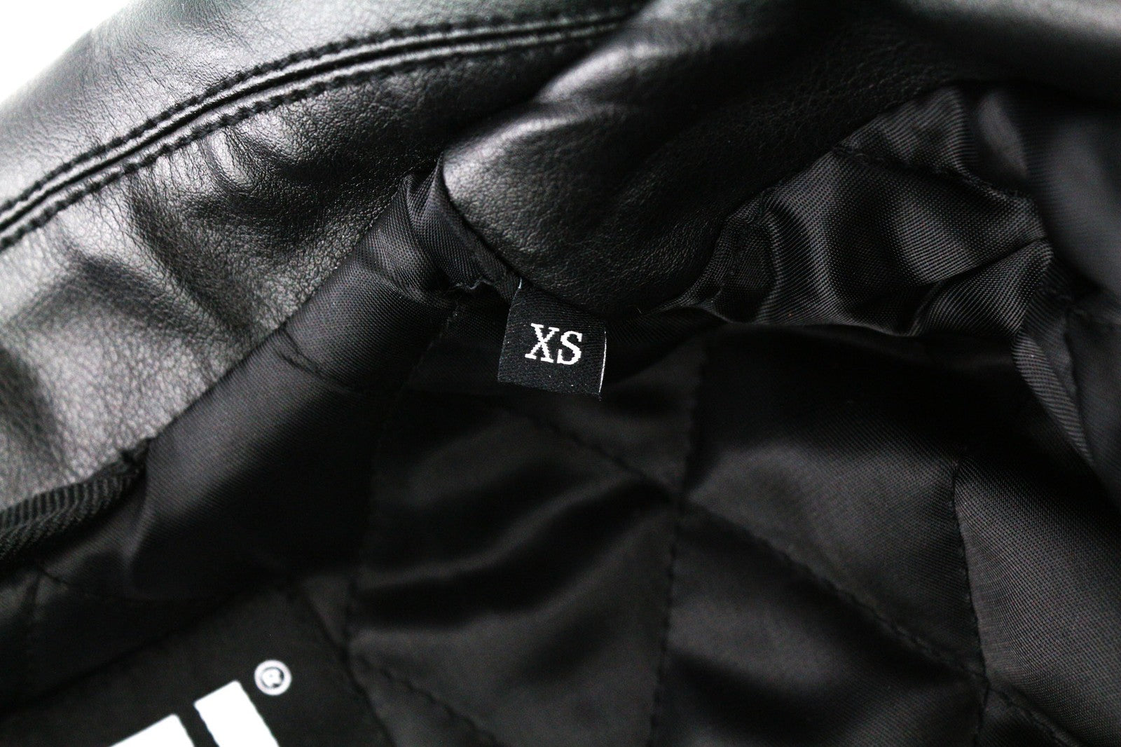 DIESEL G-Feijoa moteriška striukė XS, juoda, dengta, su izoliuotu kaklu ir pamušalu, RRP 395 € 