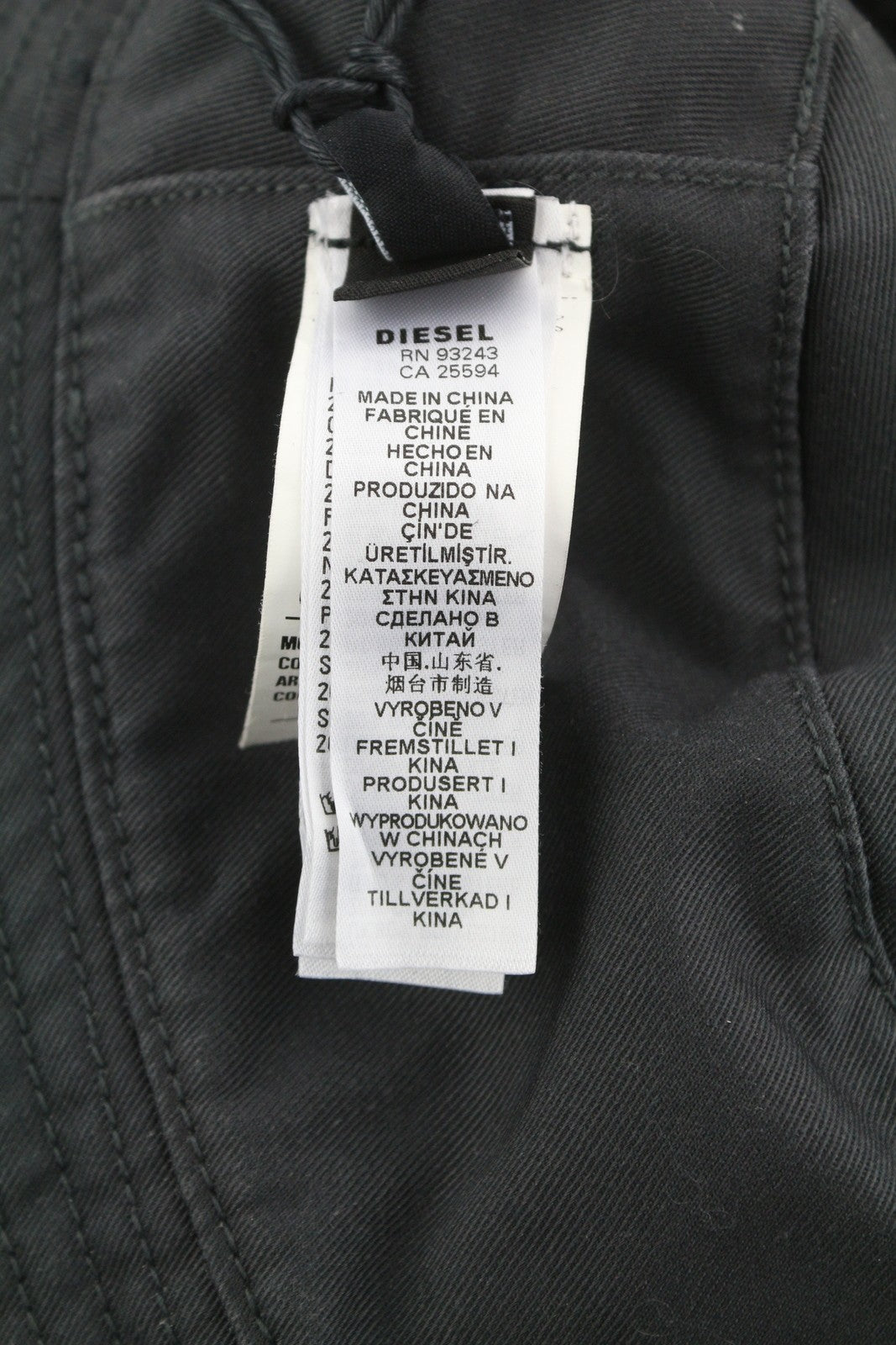 DIESEL D-Indig vyriška kepurė OS juoda, kibirinė, visiems metų laikams, laisvalaikio stiliaus, priekinė, RRP 100 € 