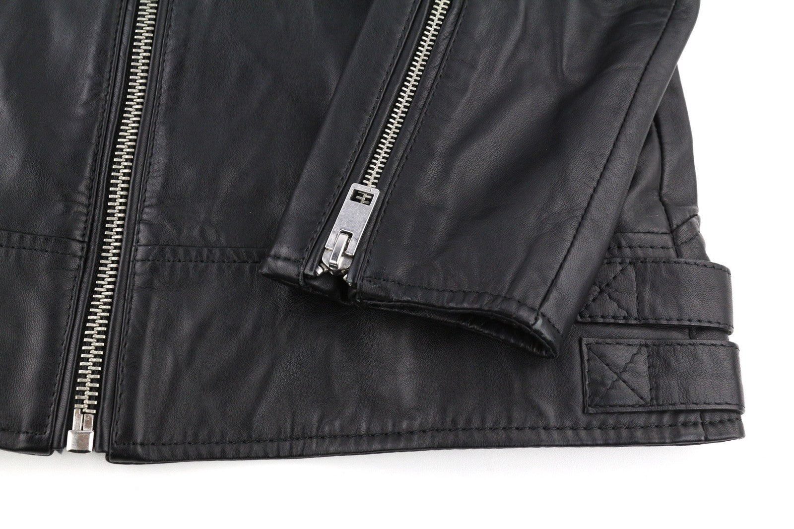 DIESEL L-Marton vyriška striukė S, juoda, odinė, su juostele, užtrauktuku, lengva. 