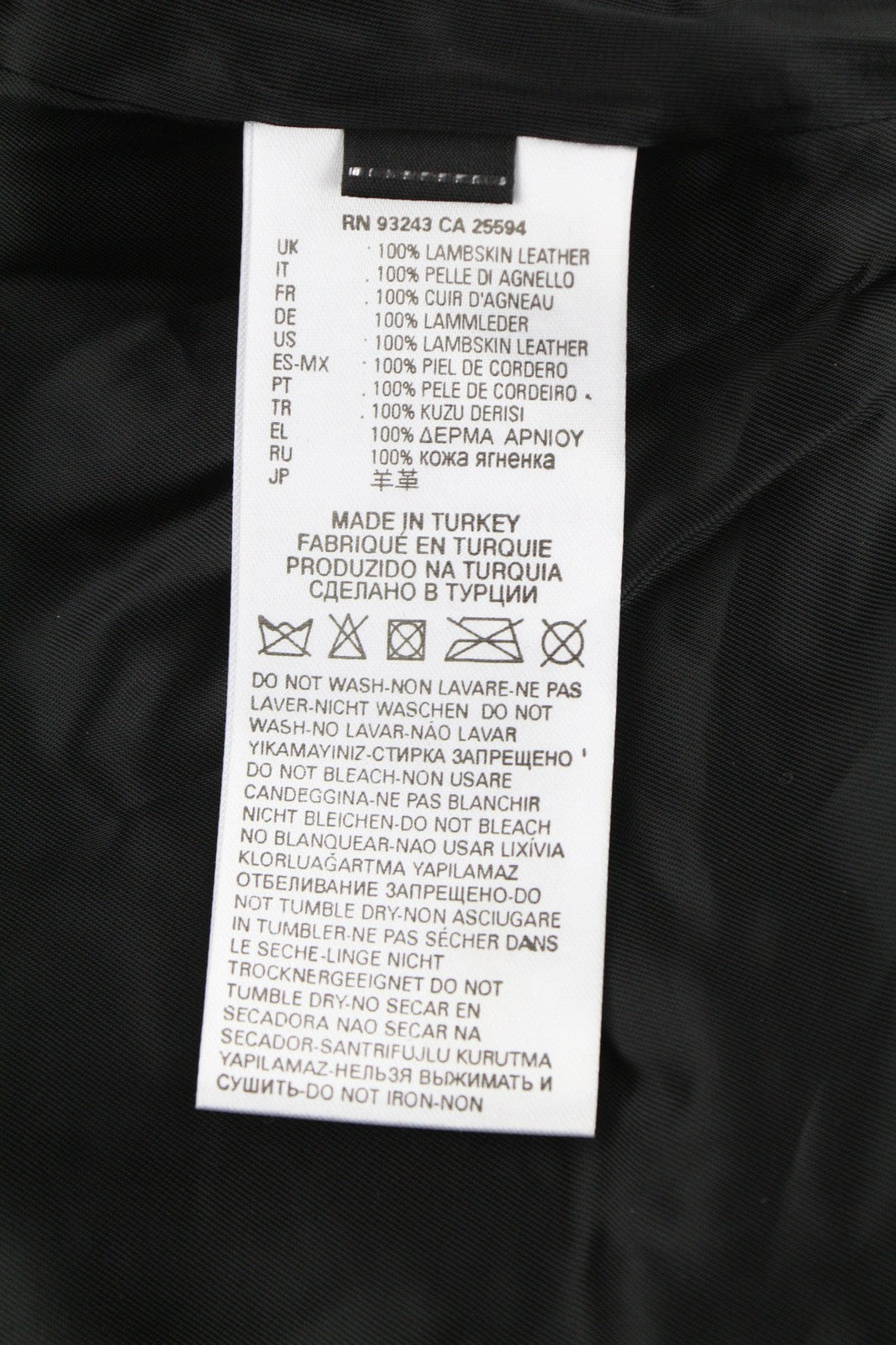 DIESEL R-Sery moteriška striukė XS su avikailio oda, asimetrišku užtrauktuku ir įpjova atlape. 