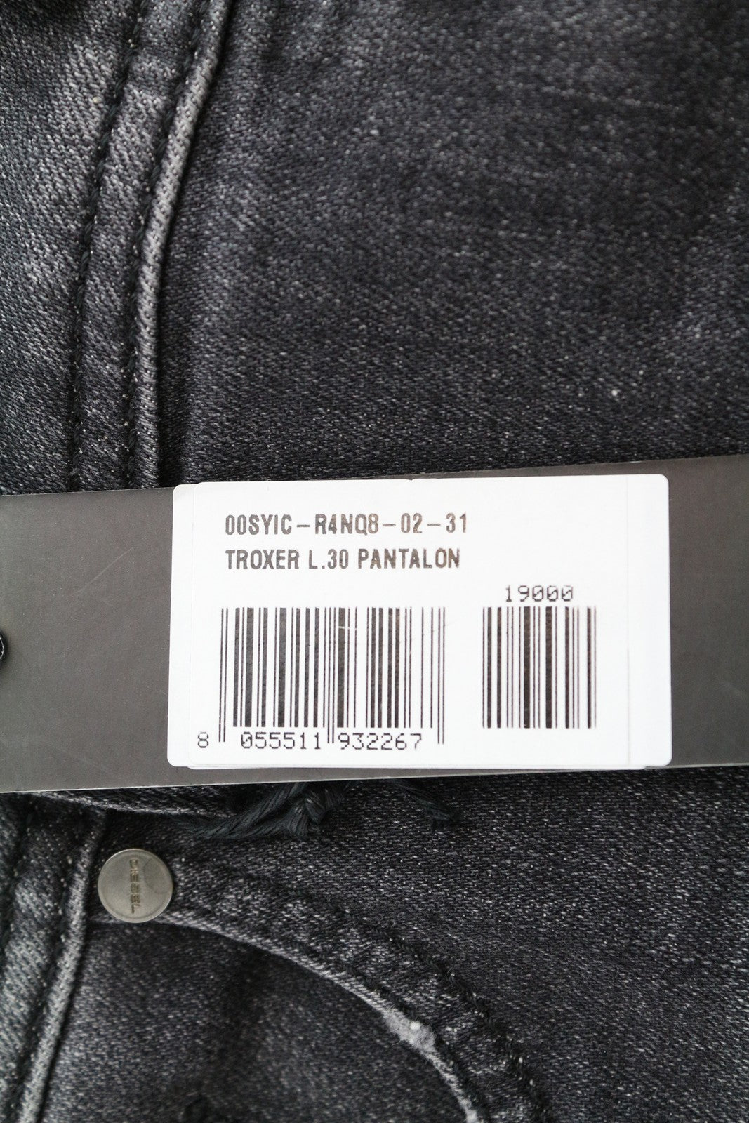 DIESEL Troxer R4NQ8 vyriški džinsai W31/L30 pilki, aptempti, medvilniniai. 