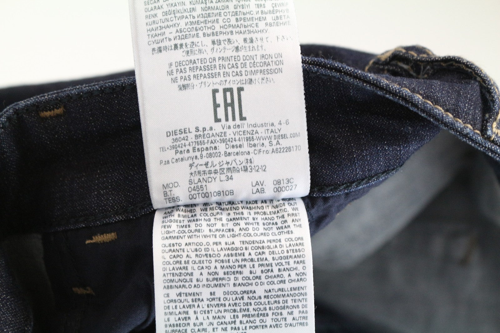 DIESEL Slandy 0813C moteriški džinsai W27/L34 tamsiai mėlyni, aptempti, tamprūs 