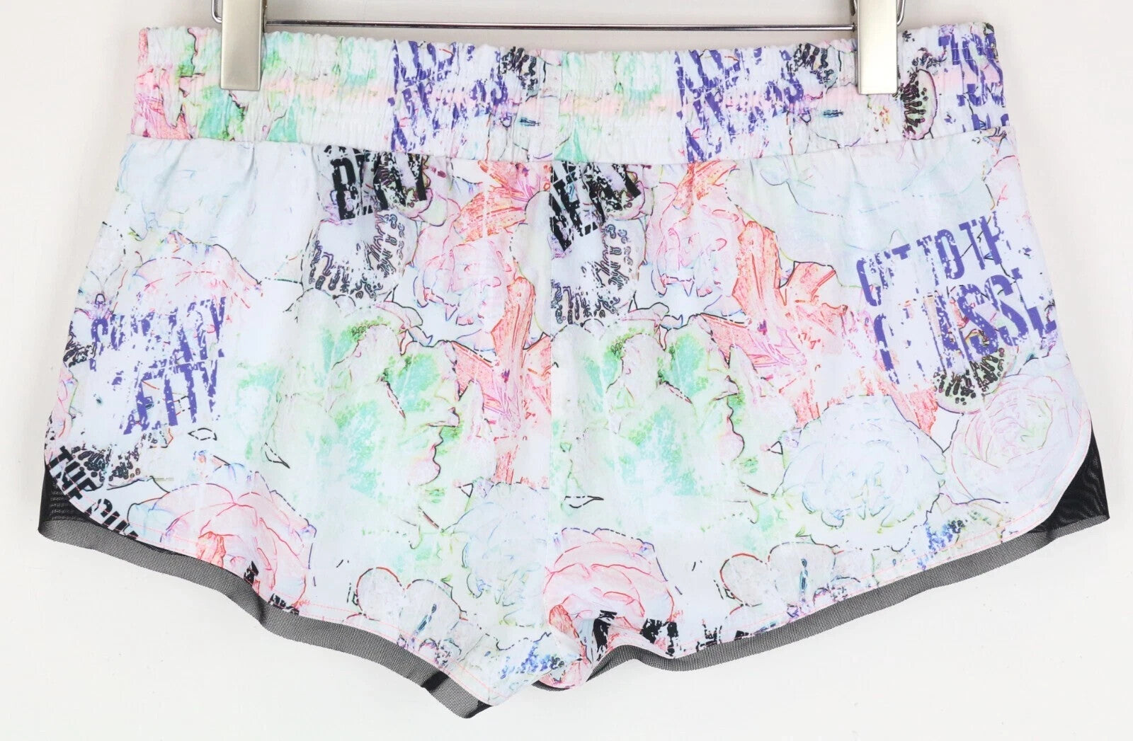 SWEATY BETTY Pas De Chat moteriški šortai XL dydžio, balti, raštuoti, tamprūs 