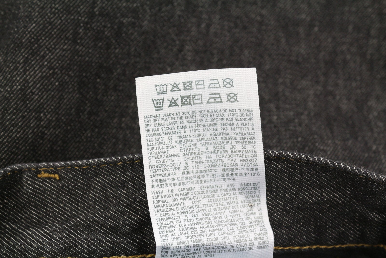 DIESEL 1995 Z9C34 vyriški džinsai W34/L30 ploni tiesūs klešniai su sagomis, tamsūs, rekomenduojama kaina 185 € 