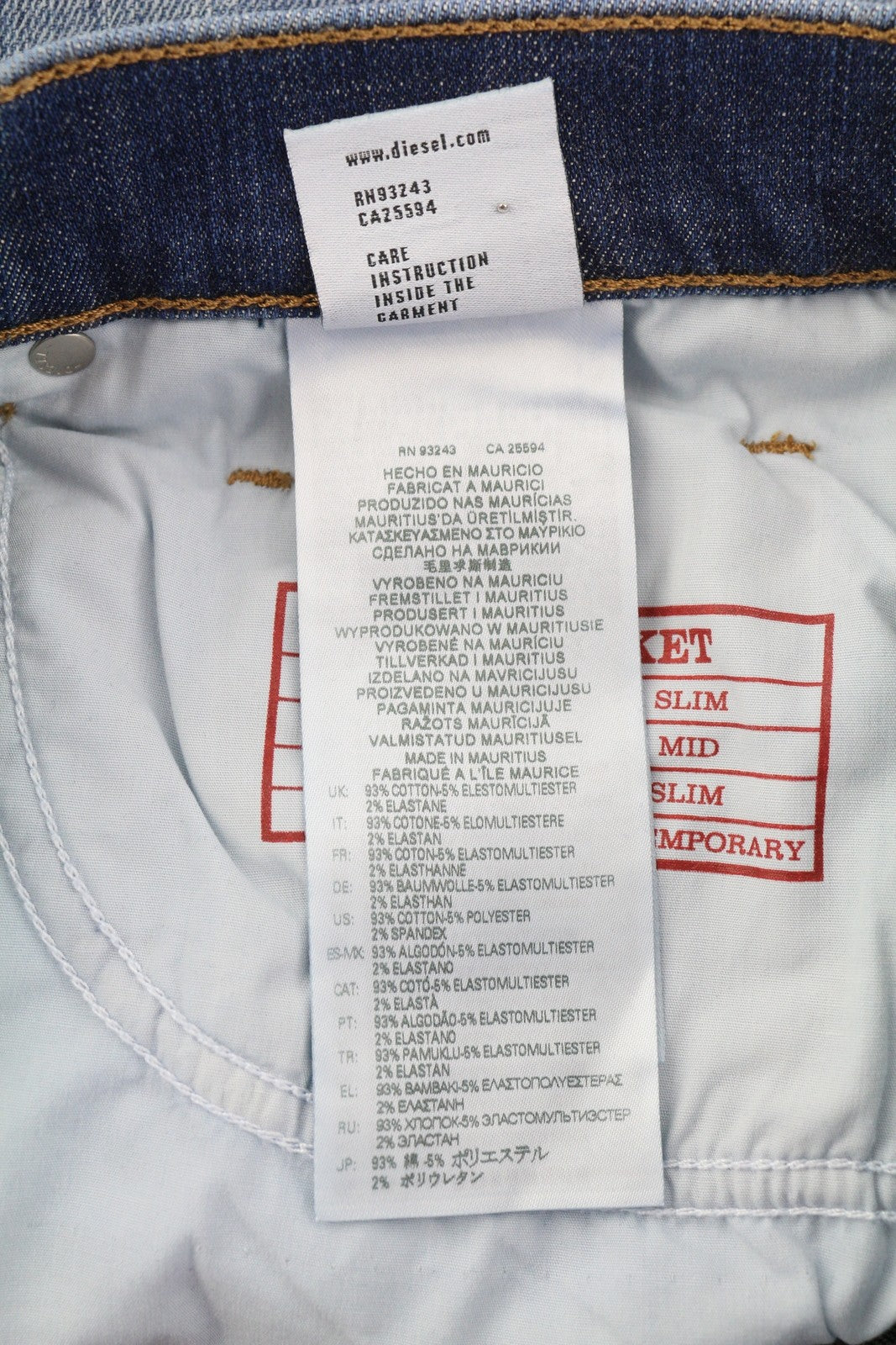 DIESEL 2019 D-Strukt 0DQAE vyriški džinsai W32/L32 Slim Zip Fly Fly Fade Effect RRP 175 € 