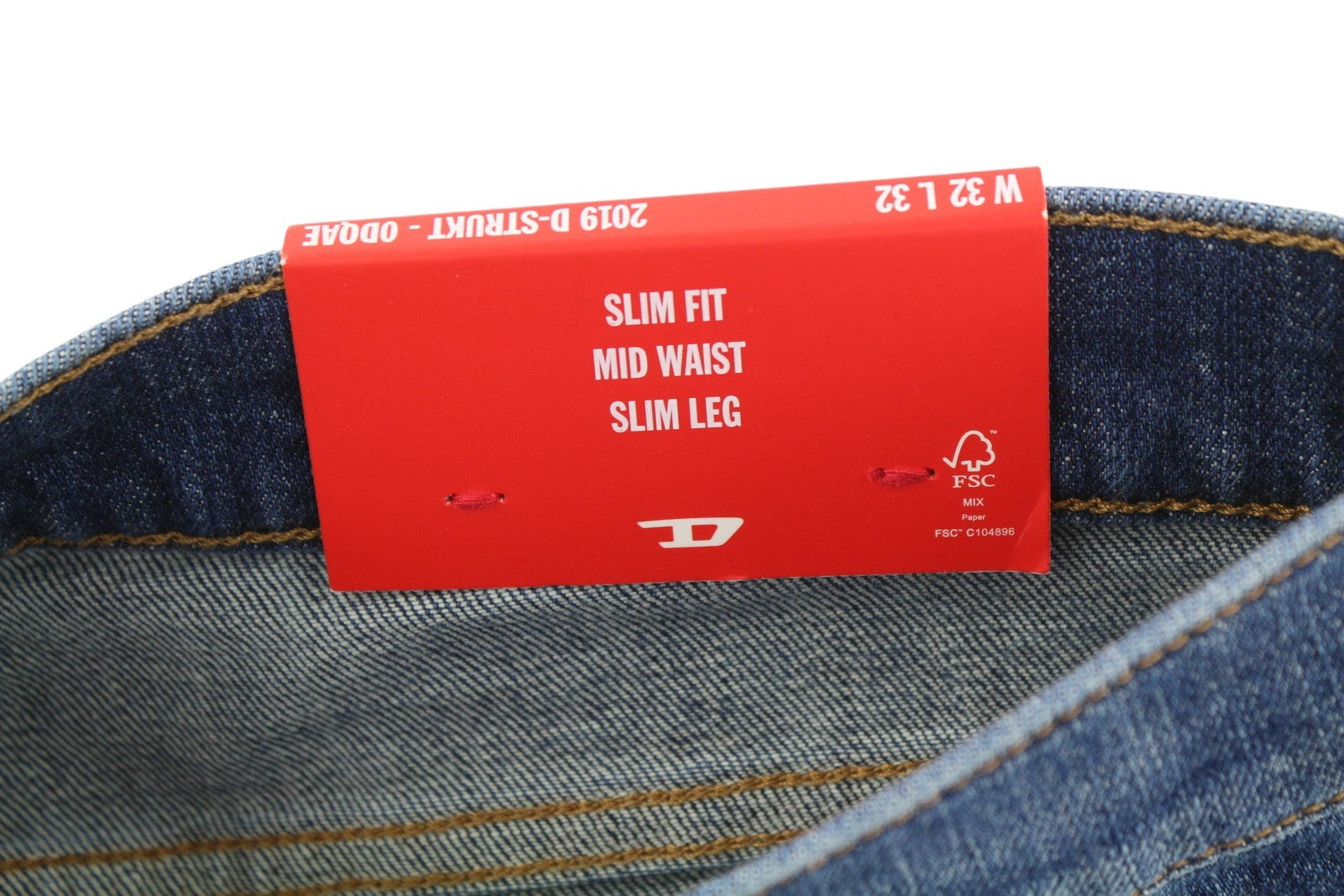 DIESEL 2019 D-Strukt 0DQAE vyriški džinsai W32/L32 Slim Zip Fly Fly Fade Effect RRP 175 € 