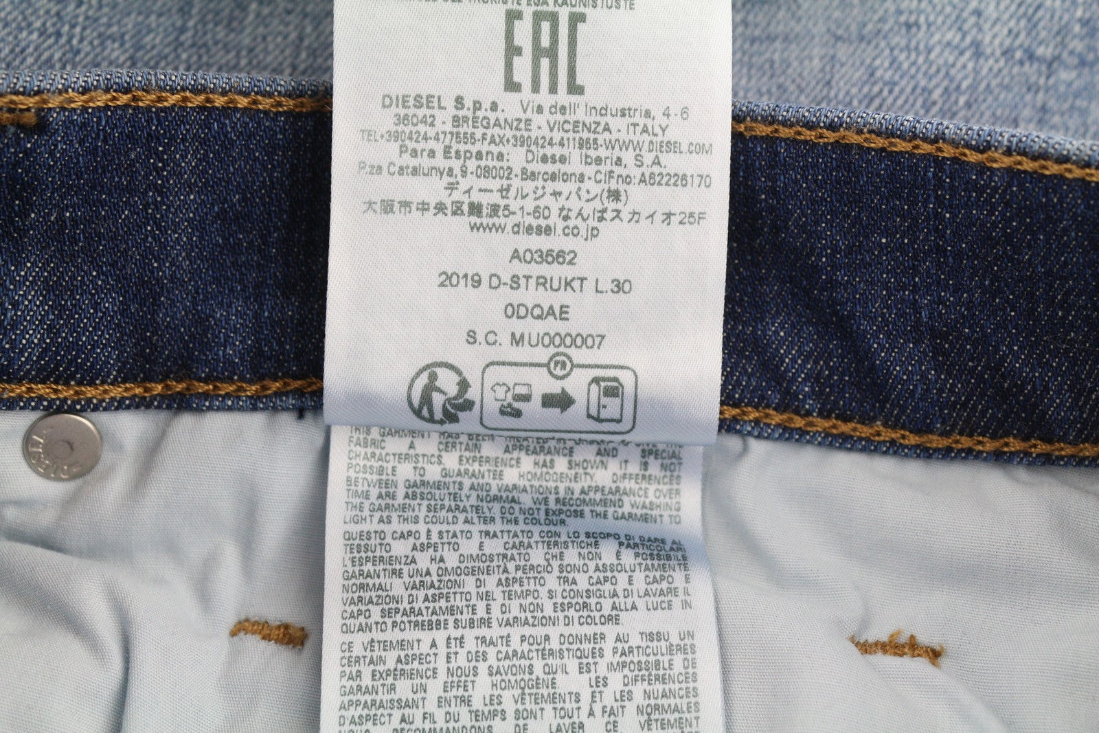 DIESEL 2019 D-Strukt 0DQAE vyriški džinsai W33/L30 Slim Zip Fly Fly Fade Effect RRP 175 € 