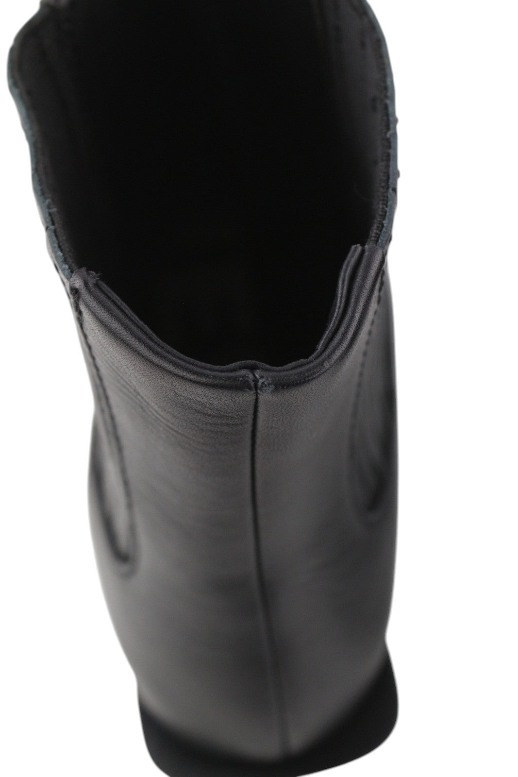 DIESEL D-Texanne CH moteriški aulinukai, juodi, odiniai, 39 dydžio, migdolų nosis, rekomenduojama kaina – 290 €, kubietiškas kulnas. 