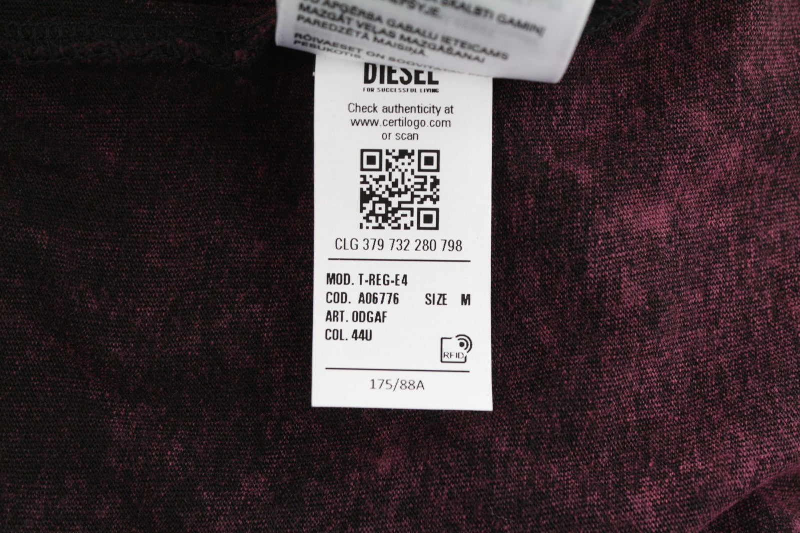 DIESEL T-Reg-E4 moteriški marškinėliai M, juodi, trumpomis rankovėmis, apvalia apykakle, skalbti. RMK 125 €. 