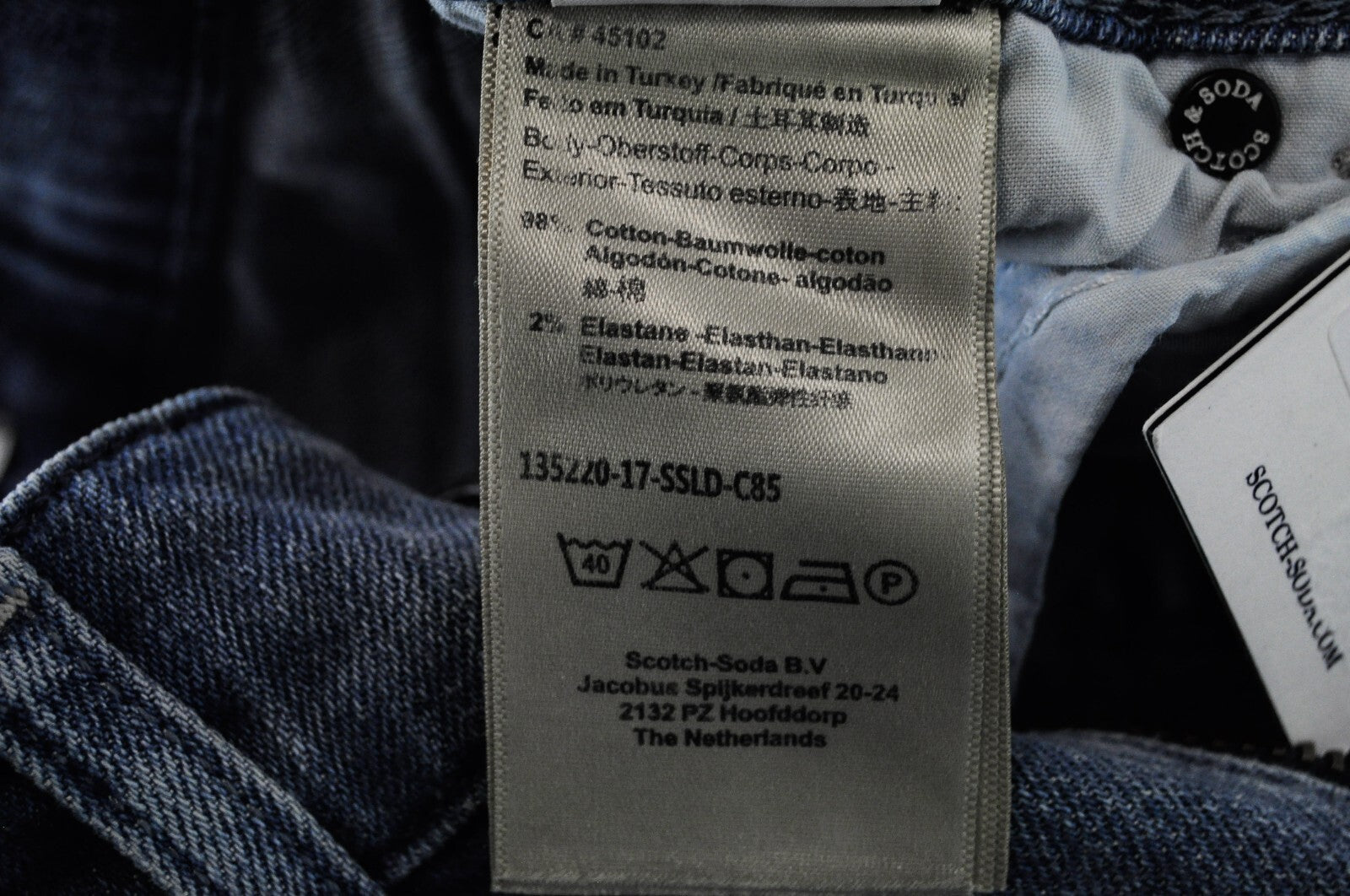 SCOTCH &amp; SODA moteriški džinsai W24/L32 Slim tiesūs plėšyti šviesiai mėlyni džinsiniai laisvalaikio stiliaus 