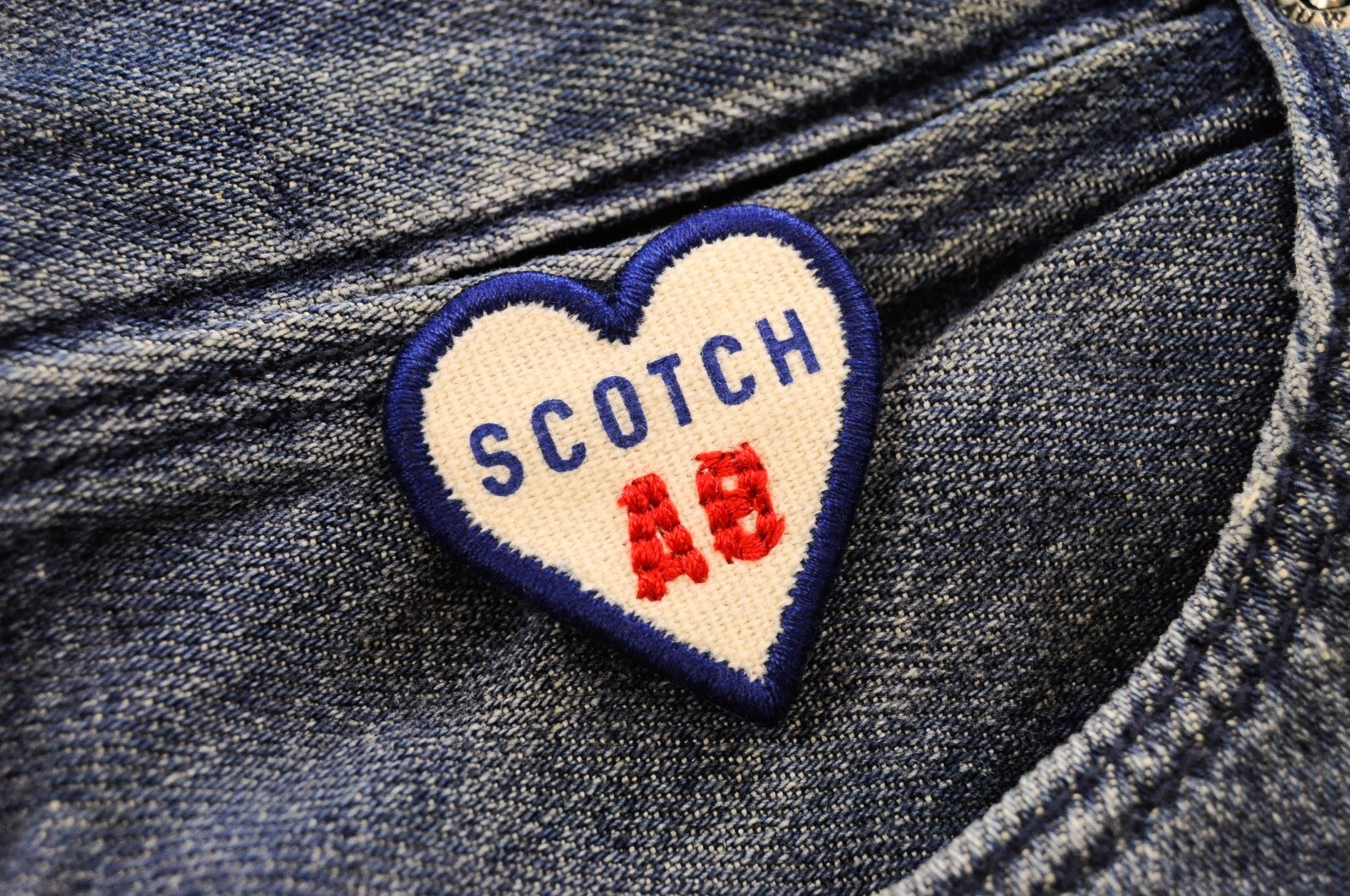 MAISON SCOTCH moteriški džinsai W26/L30 dirbtinės mėlynos spalvos lininiai „Boyfriend“ džinsai, L'Adorable 