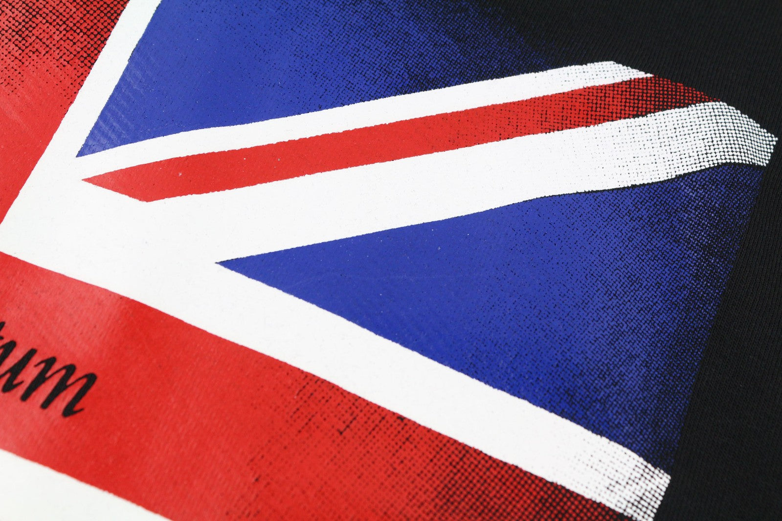 AQUASCUTUM FAI003 vyriškas džemperis su gobtuvu, juodas, su kengūros kišene ir logotipu. 