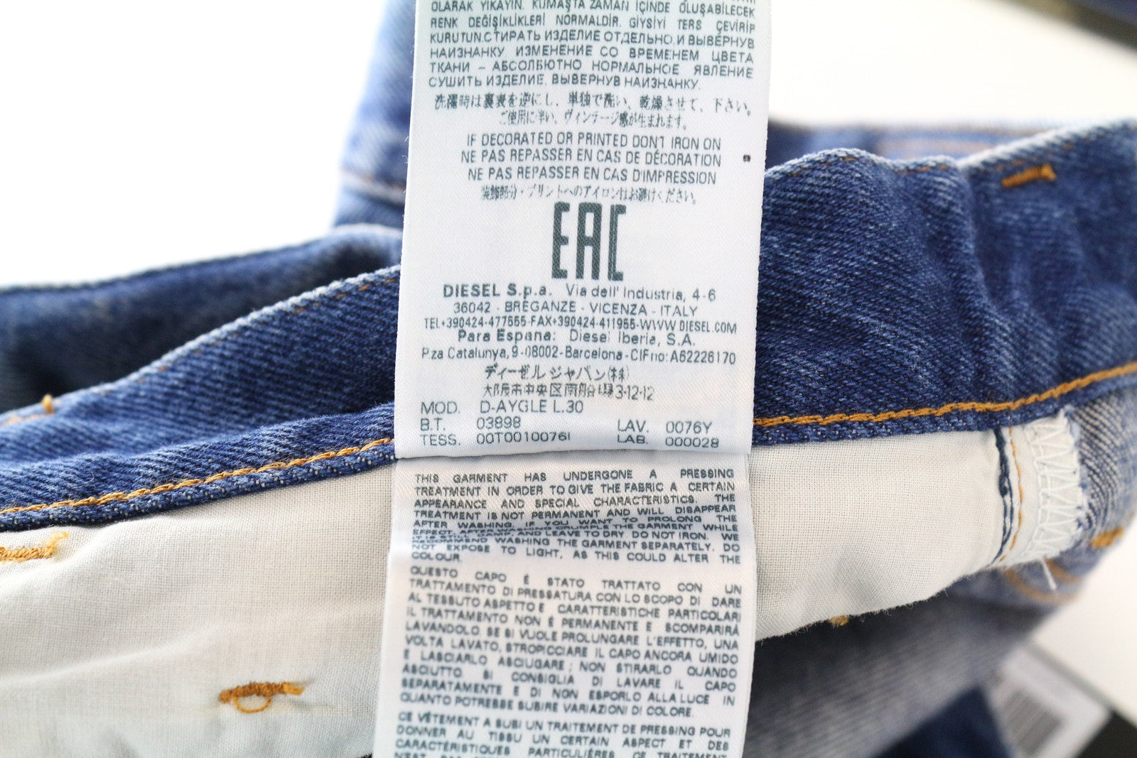 DIESEL D-Aygle 0076Y vyriški mėlyni skalbti džinsai W28 L30 siaurėjantys grynos medvilnės džinsai 