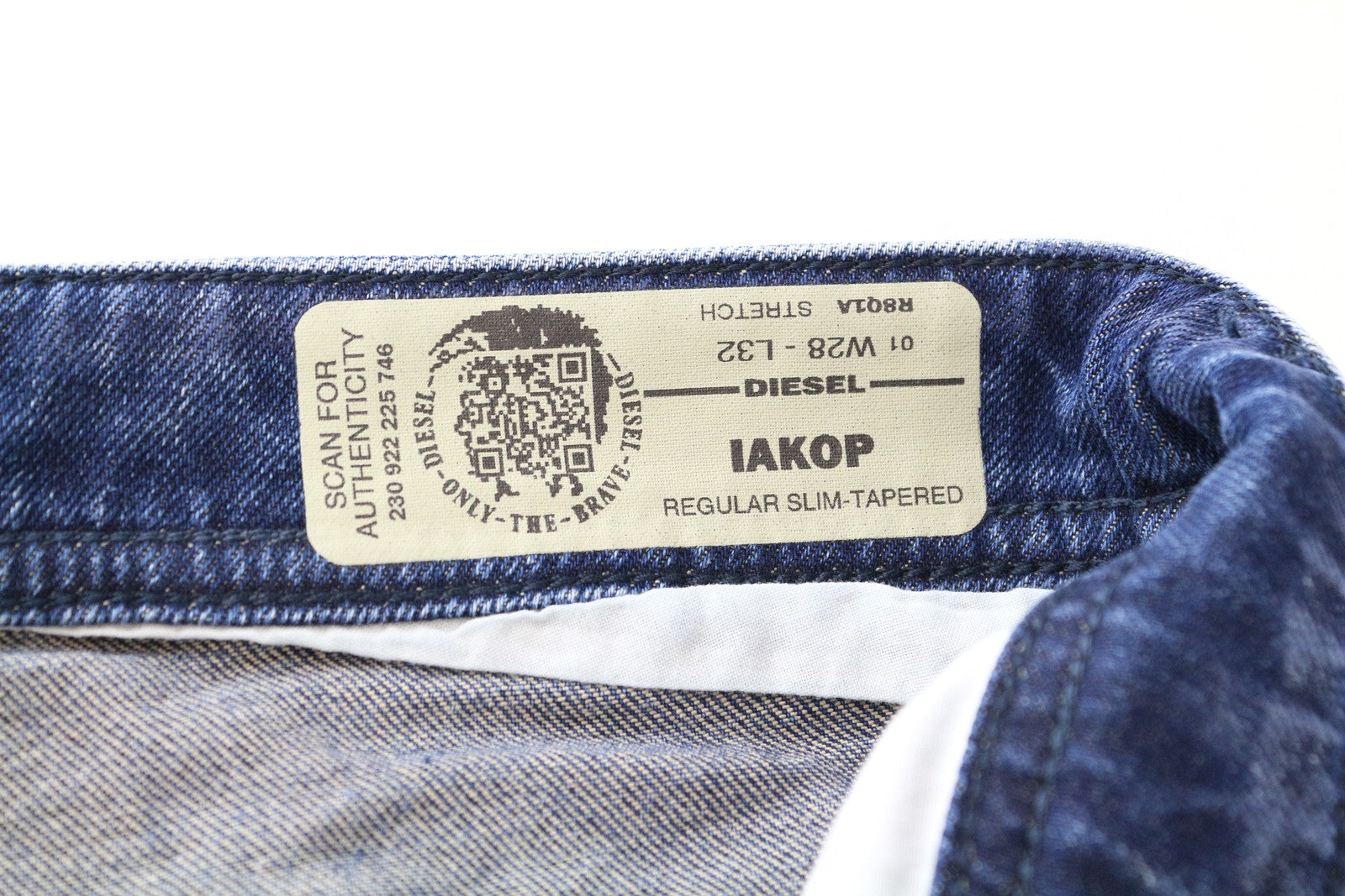 DIESEL Iakop R8Q1A vyriški plėšyti mėlyni džinsai W28 L32 Slim siaurėjantys medvilniniai tamprūs džinsai 