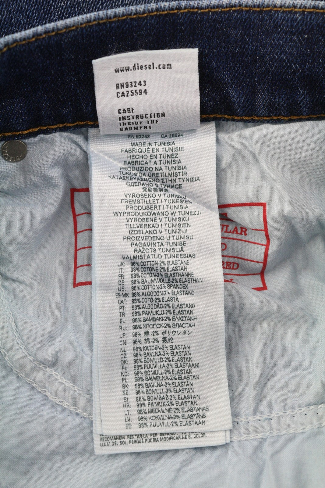 DIESEL 2005 D-Fining 09E45 vyriški džinsai W28/L32 skalbtos mėlynos spalvos, dirbtinės odos, rekomenduojama mažmeninė kaina – 175 € 