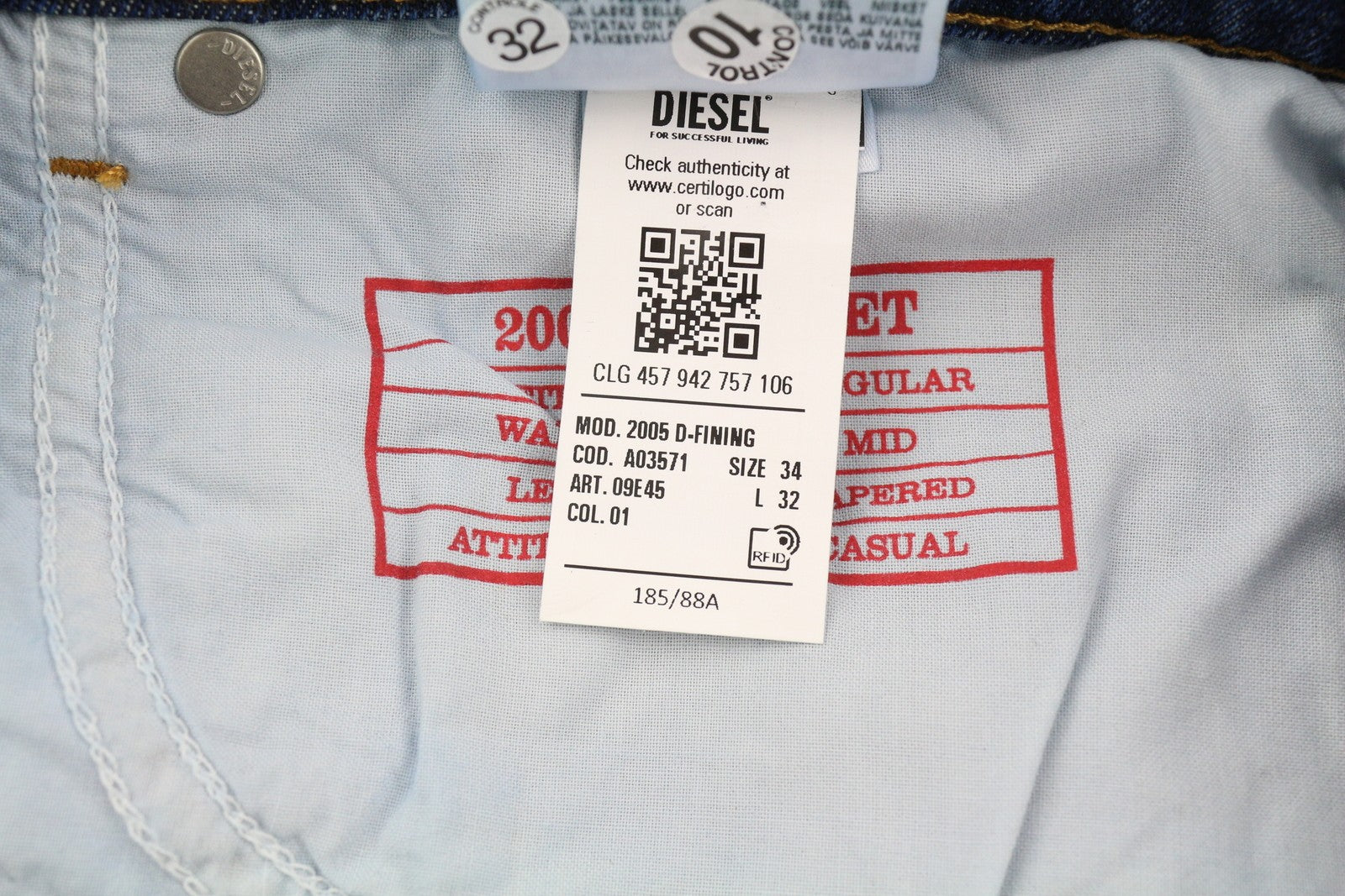 DIESEL 2005 D-Fining 09E45 vyriški džinsai W34/L32 skalbtos mėlynos spalvos, dirbtinės odos, rekomenduojama mažmeninė kaina – 175 € 