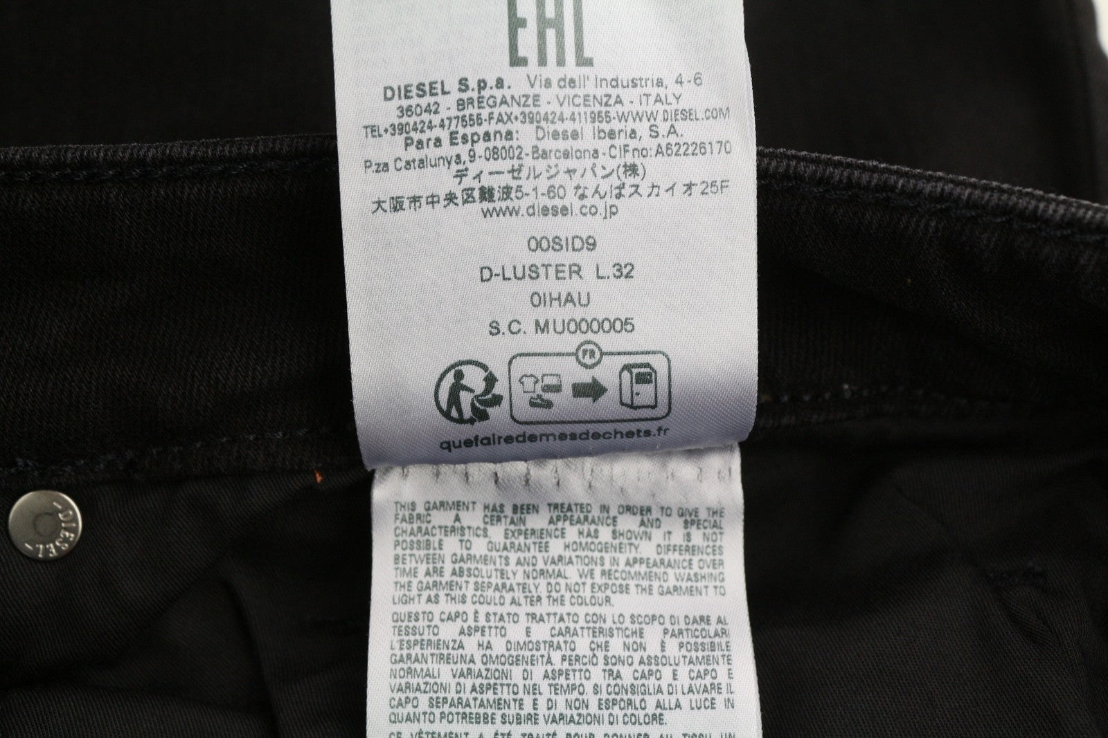 DIESEL D-Luster 0IHAU vyriški džinsai W32/L32 Slim Fit, sagomis susagstyti, skalbti juodi. 