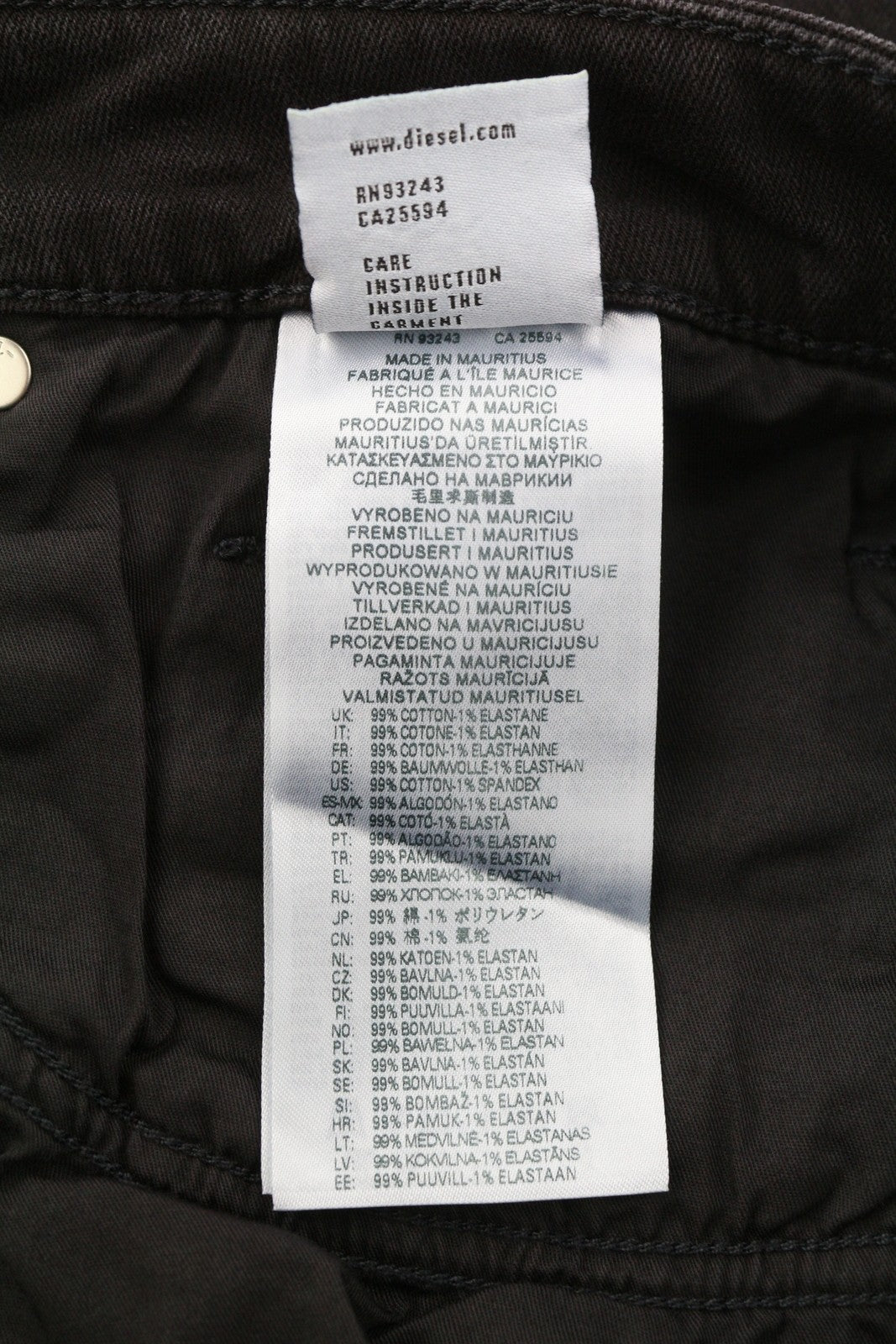 DIESEL D-Luster 0IHAU vyriški džinsai W32/L32 Slim Fit, sagomis susagstyti, skalbti juodi. 