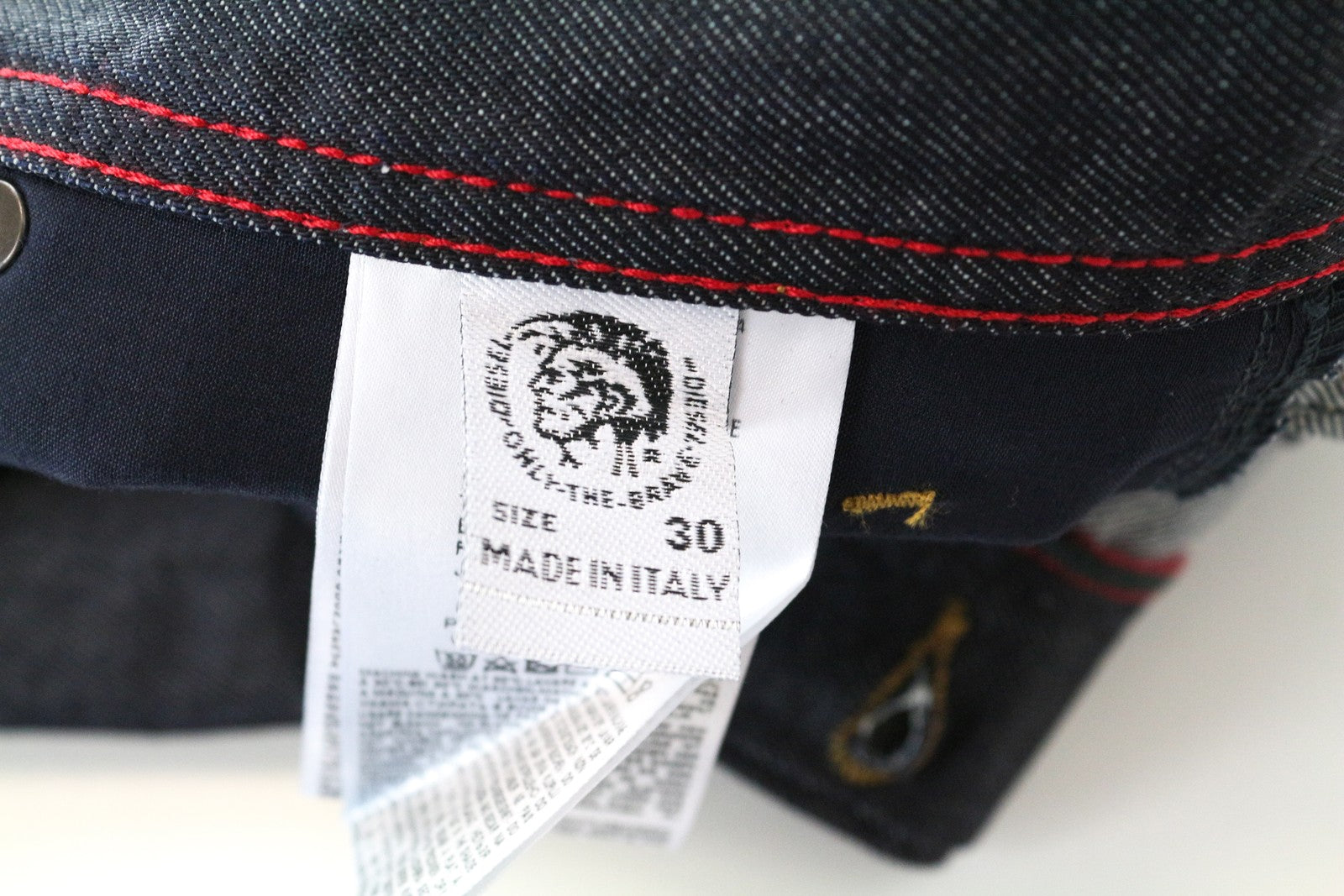 DIESEL Dagh 0088Z vyriški mėlyni medvilniniai tiesaus kirpimo džinsai W30 L32 su 5 kišenėmis 