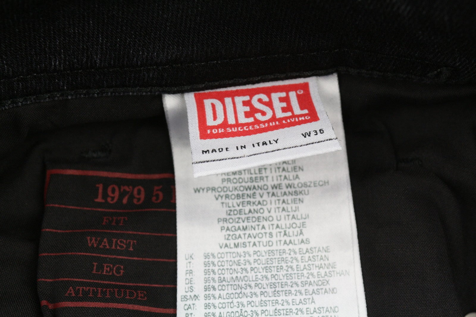 DIESEL 1979 Sleenker 09A89 vyriški džinsai W36/L30 Skinny Distress juodi, rekomenduojama kaina 275 € 