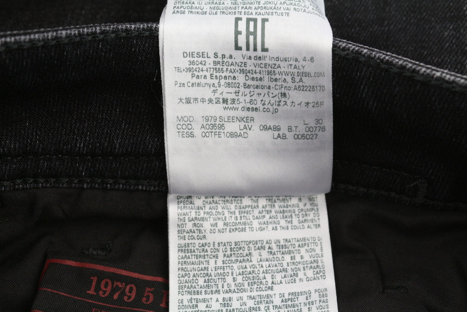 DIESEL 1979 Sleenker 09A89 vyriški džinsai W36/L30 Skinny Distress juodi, rekomenduojama kaina 275 € 