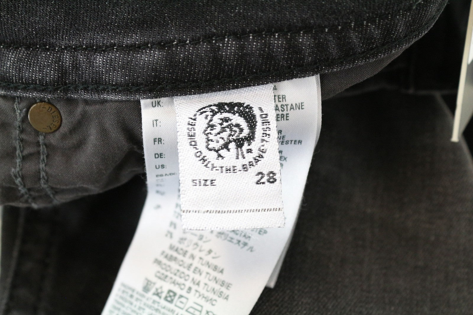 DIESEL Akee 0687J Slim Tapered Washed Grey džinsai vyrams, medvilniniai, W28 L30 