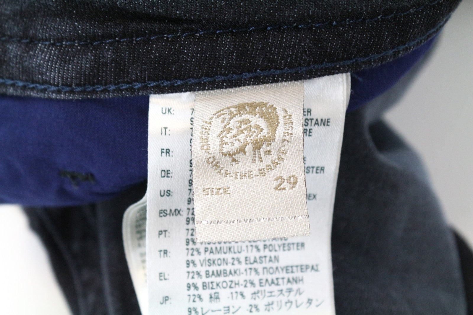 DIESEL Akee 0683Q Slim Fit siaurėjančios vyriškos džinsinės kelnės W29 L30 Tamprios medvilnės mėlynos spalvos 