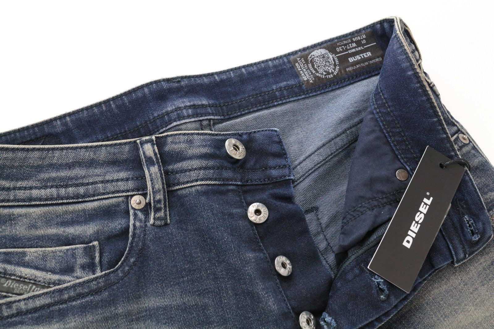 DIESEL Buster R78U6 mėlyni W27 L30 ploni, siaurėjantys vyriški džinsai su išblukusiu raštu. 