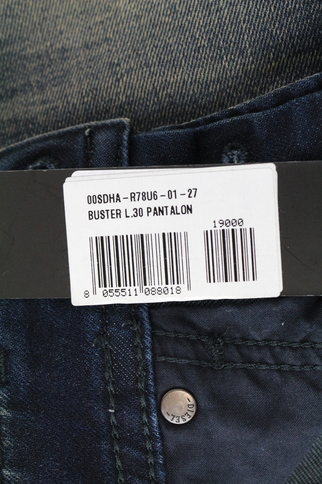 DIESEL Buster R78U6 mėlyni W27 L30 ploni, siaurėjantys vyriški džinsai su išblukusiu raštu. 