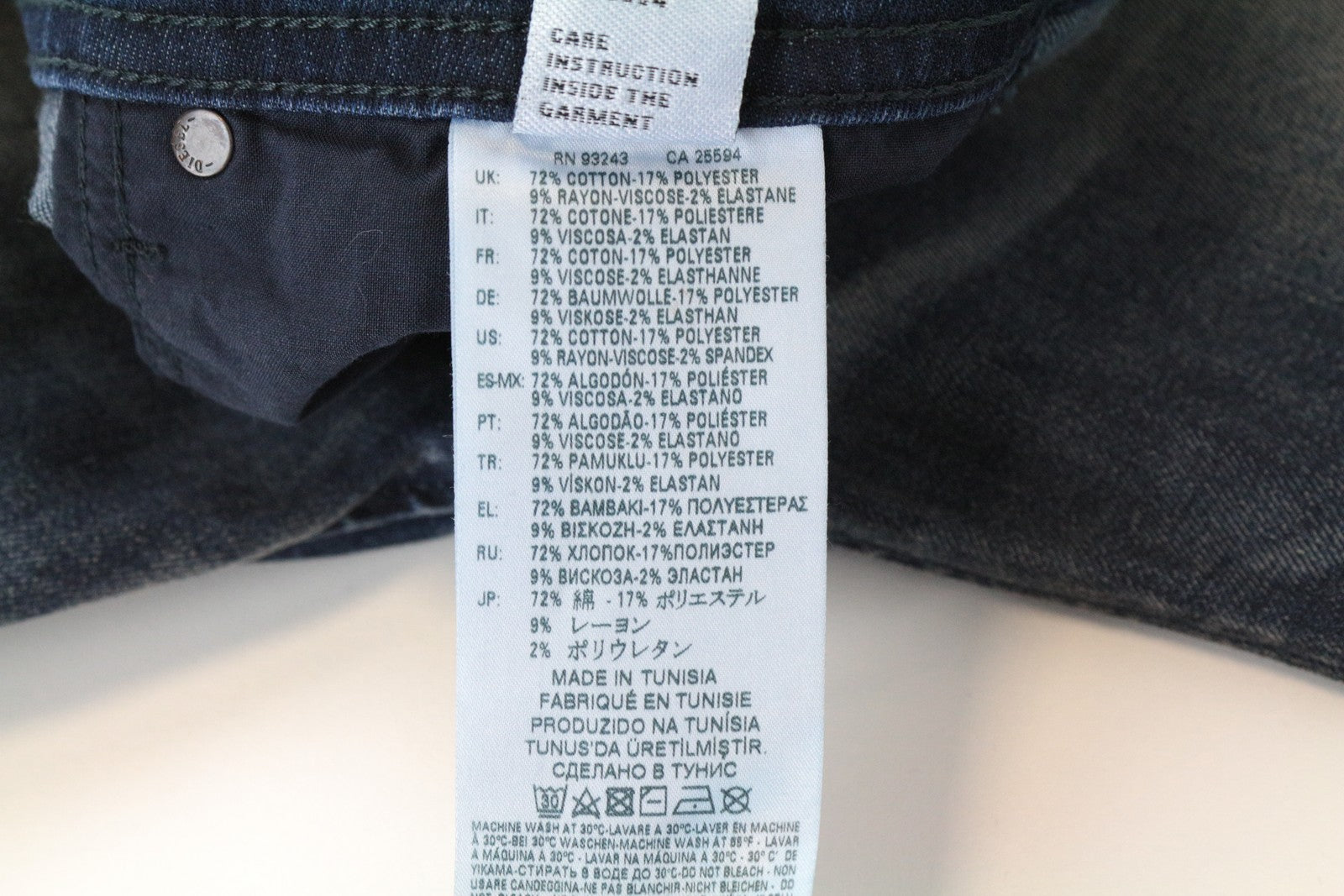 DIESEL Buster R78U6 mėlyni W27 L30 ploni, siaurėjantys vyriški džinsai su išblukusiu raštu. 