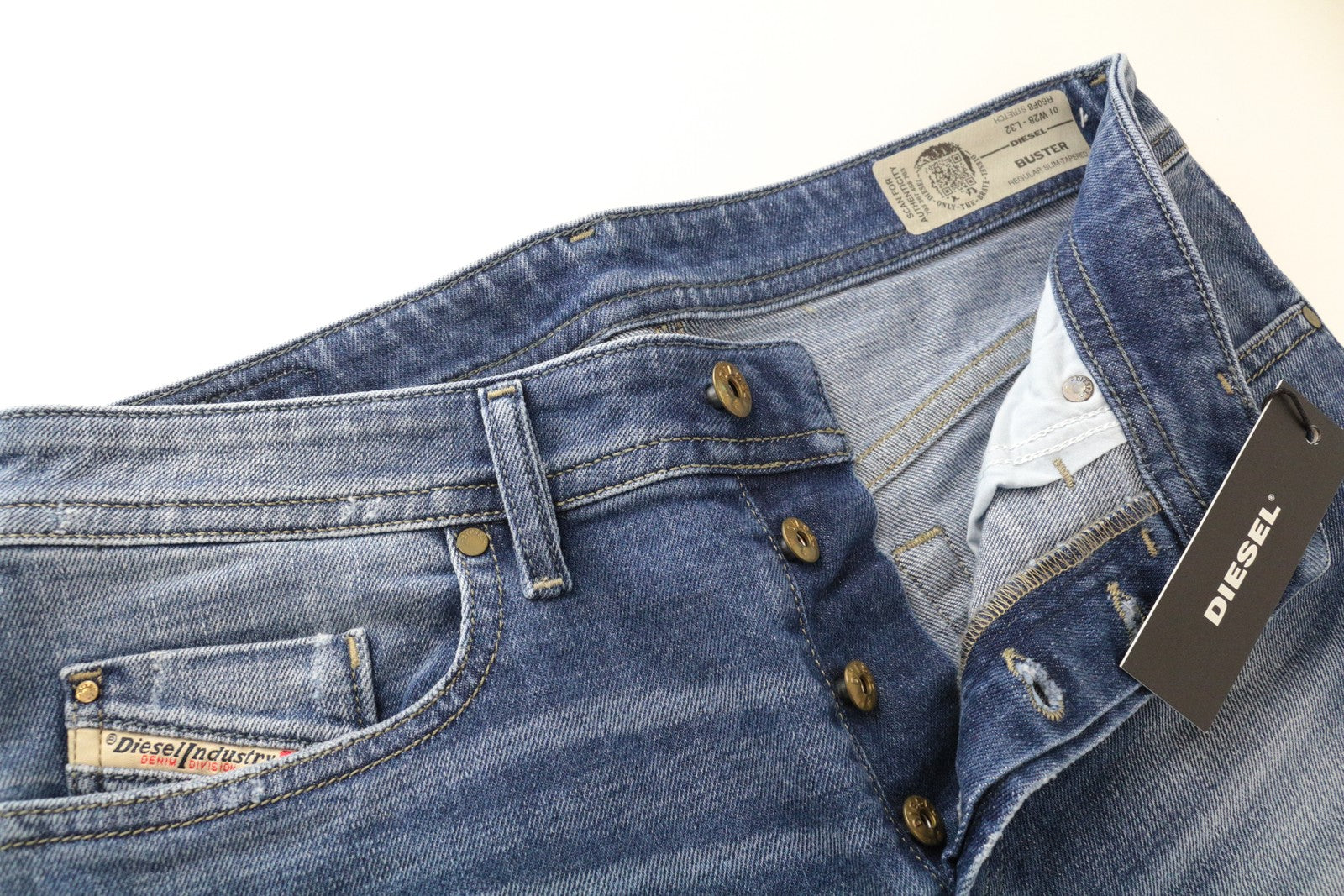 DIESEL Buster R60F8 Slim Tapered Fit vyriški džinsai, mėlyni, dirbtinio tamprumo, W28 L32 