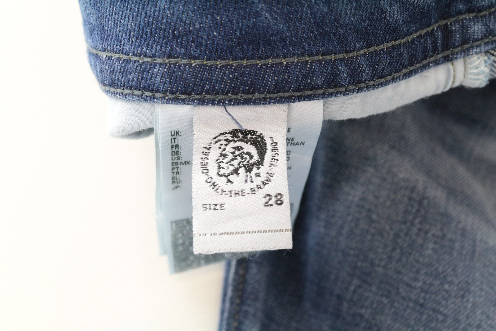 DIESEL Buster R60F8 Slim Tapered Fit vyriški džinsai, mėlyni, dirbtinio tamprumo, W28 L32 