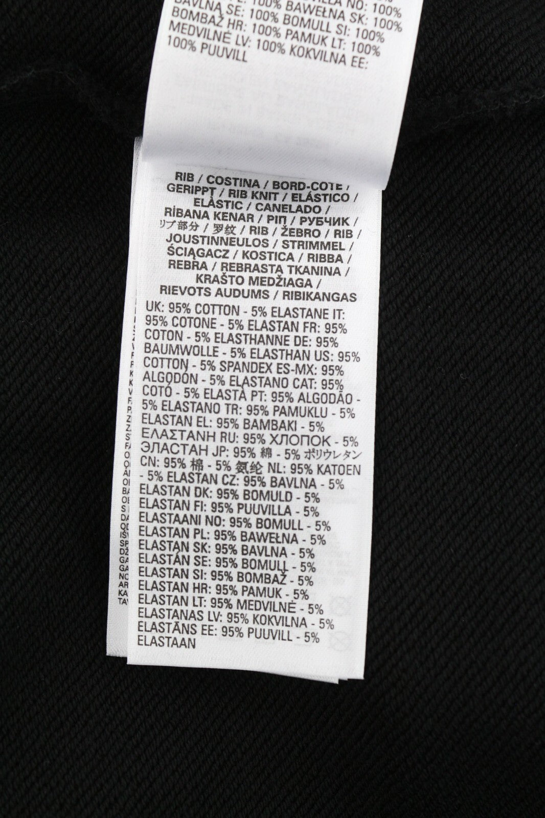 DIESEL D-Ilse TR moteriška suknelė S, juoda, ilgomis rankovėmis, su gobtuvu priekyje ir nugaroje, rekomenduojama kaina – 160 € 