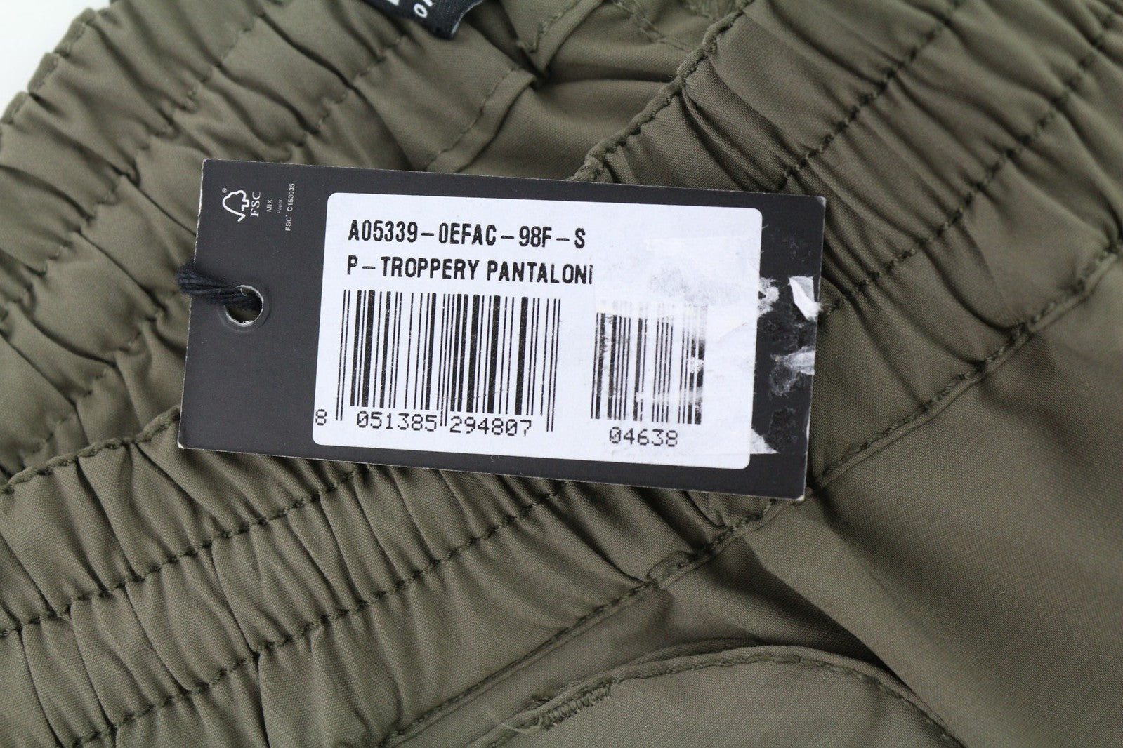 DIESEL P-Troppery moteriškos kelnės S dydžio su užlopytomis kišenėmis, žalios, rekomenduojama kaina – 195 € 