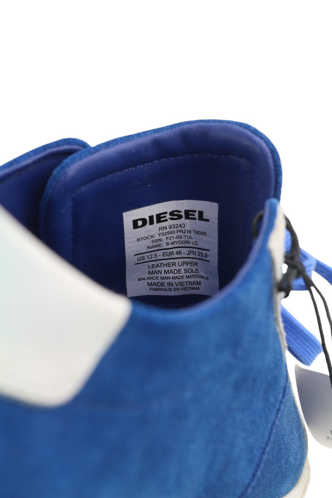 DIESEL S-Mydori LC vyriški sportbačiai, mėlyni, zomšiniai, odiniai, migdolų spalvos, žemakulniai, kaina – 200 € 