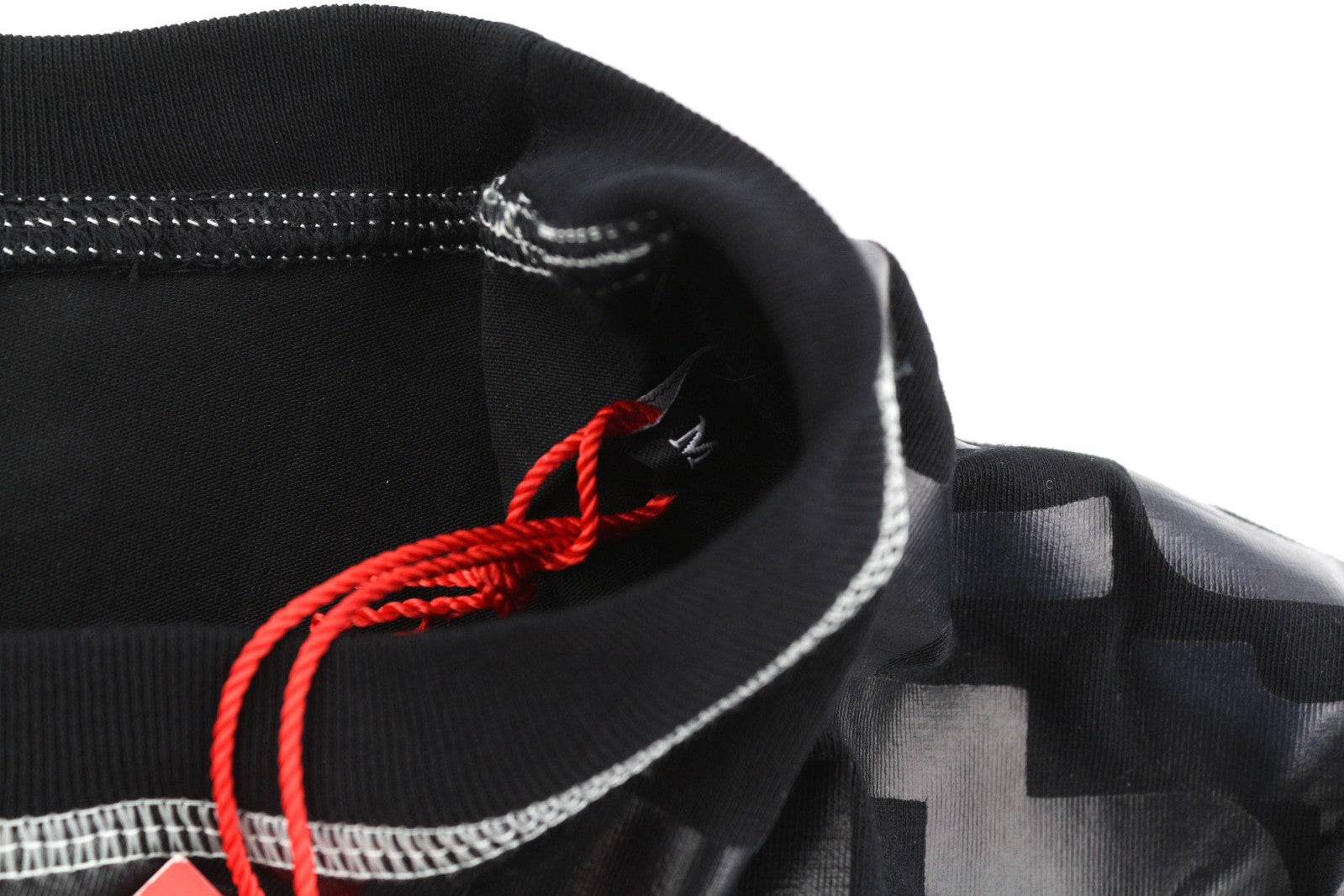 DIESEL T-Reg-Mon moteriški marškinėliai M, juodi, trumpomis rankovėmis, apvalia apykakle, blizgūs, rekomenduojama kaina 125 € 