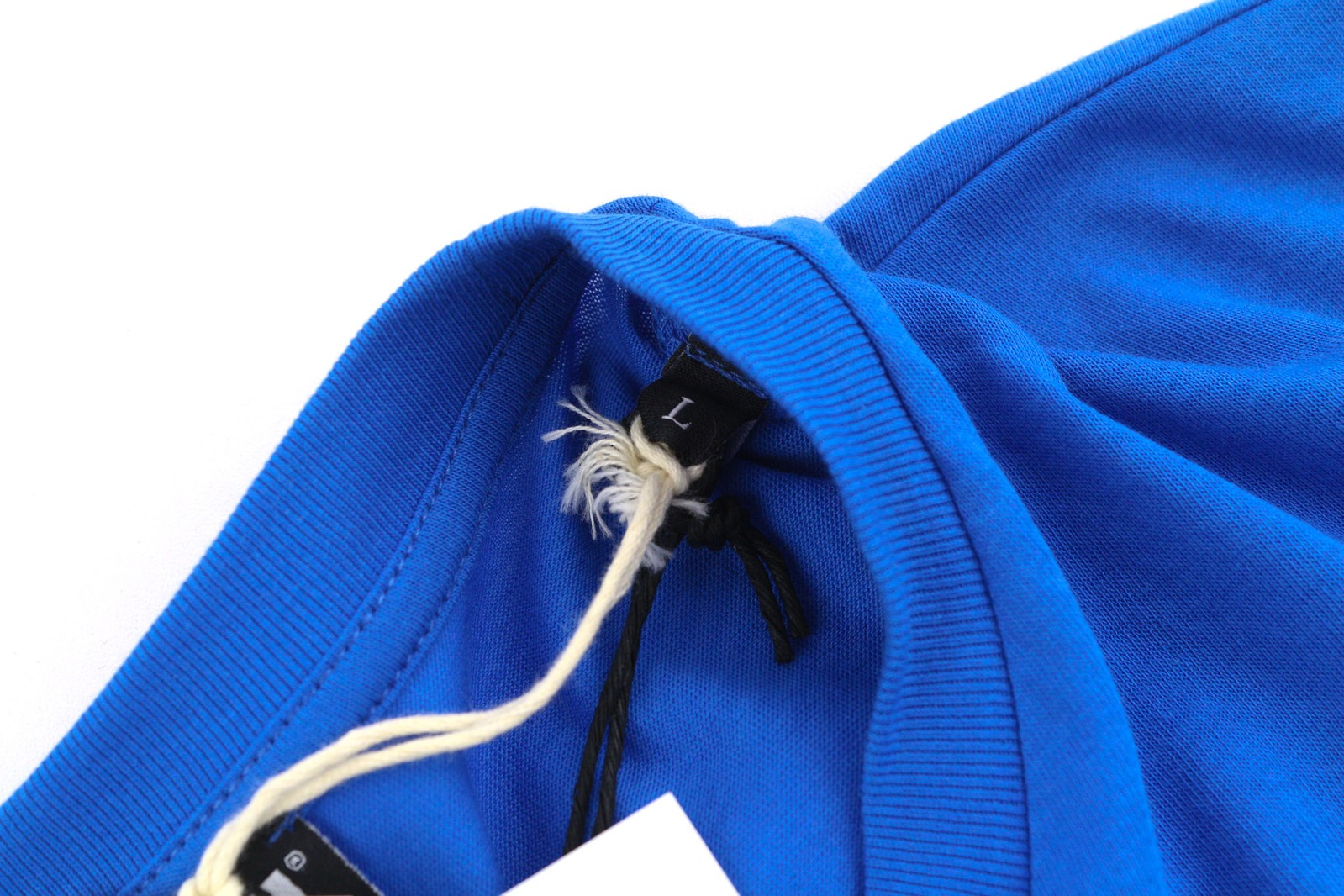 DIESEL T-Diegos-E2 vyriški marškinėliai su trumpomis rankovėmis, apvalia kaklo iškirpte, trikotažo logotipu, laisvalaikio mėlyna spalva, L dydžio 