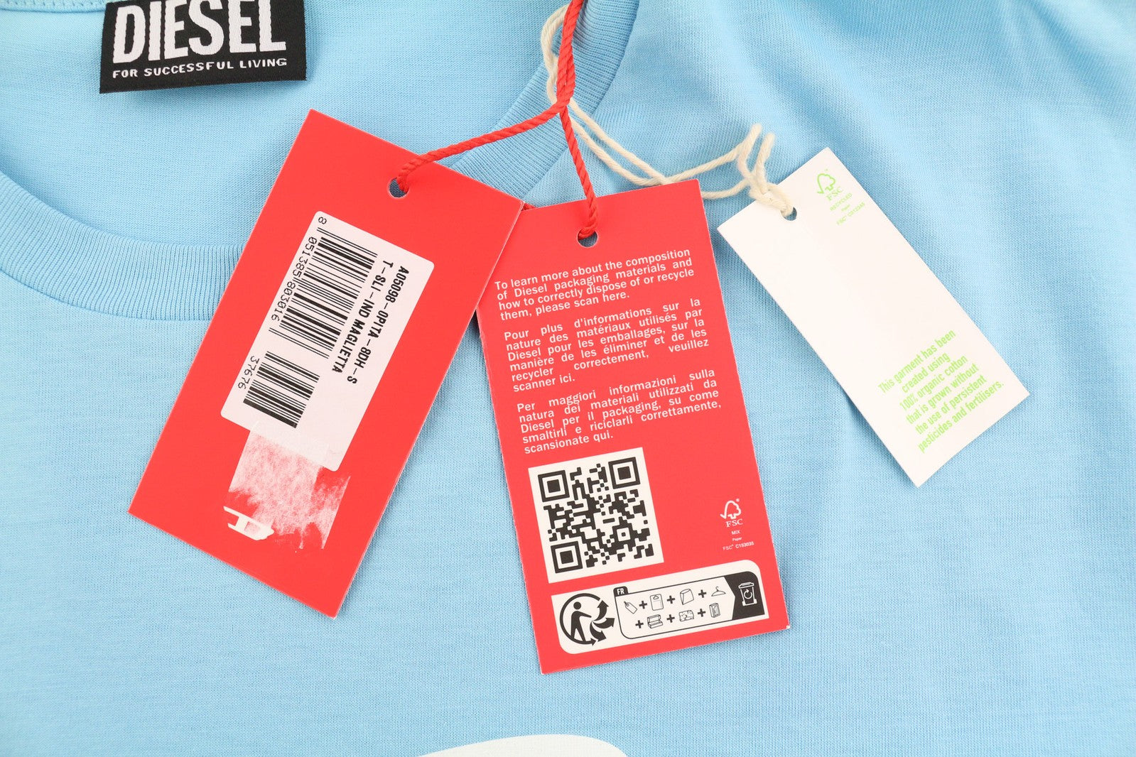 DIESEL T-Diegos-K24 vyriški marškinėliai trumpomis rankovėmis, apvalios iškirptės formos, laisvalaikio stiliaus, su trikotažiniu logotipu. 