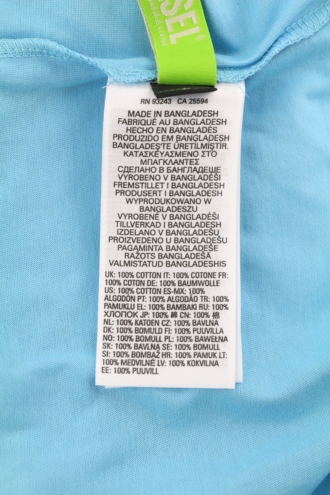 DIESEL T-Diegos-K24 vyriški marškinėliai trumpomis rankovėmis, apvalios iškirptės formos, laisvalaikio stiliaus, su trikotažiniu logotipu. 