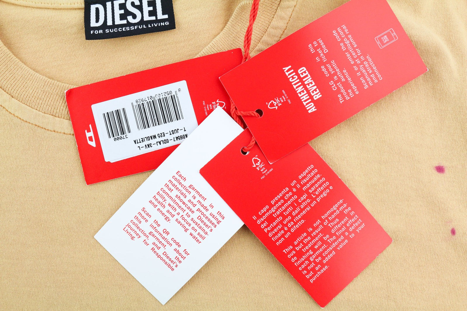 DIESEL T-Just-E25 vyriški marškinėliai su trumpomis rankovėmis, apvalia apykakle, L dydžio, su trikotažiniu logotipu, šviesiu logotipu. RMK 110 €. 