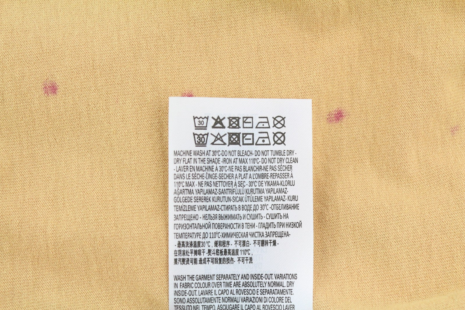 DIESEL T-Just-E25 vyriški marškinėliai su trumpomis rankovėmis, apvalia apykakle, L dydžio, su trikotažiniu logotipu, šviesiu logotipu. RMK 110 €. 