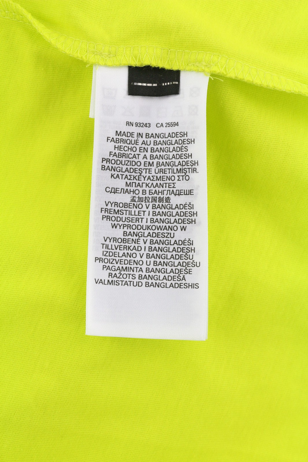 DIESEL T-Diego-Cuty vyriški marškinėliai trumpomis rankovėmis, apvalios iškirptės formos, laisvalaikio stiliaus, su trikotažiniu logotipu. 