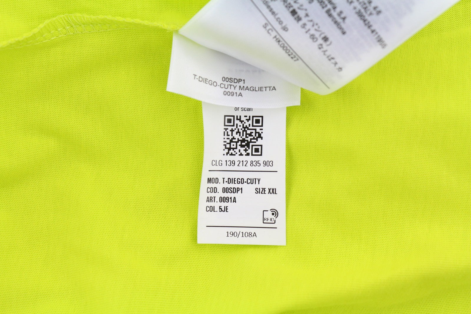 DIESEL T-Diego-Cuty vyriški marškinėliai trumpomis rankovėmis, apvalios iškirptės formos, laisvalaikio stiliaus, su trikotažiniu logotipu. 