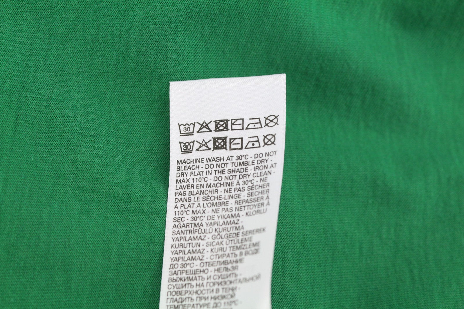 DIESEL T-Diegos-K31 vyriški marškinėliai su trumpomis rankovėmis, L dydžio, apvalia kaklo iškirpte, trikotažiniu logotipu, laisvalaikio stiliumi. 