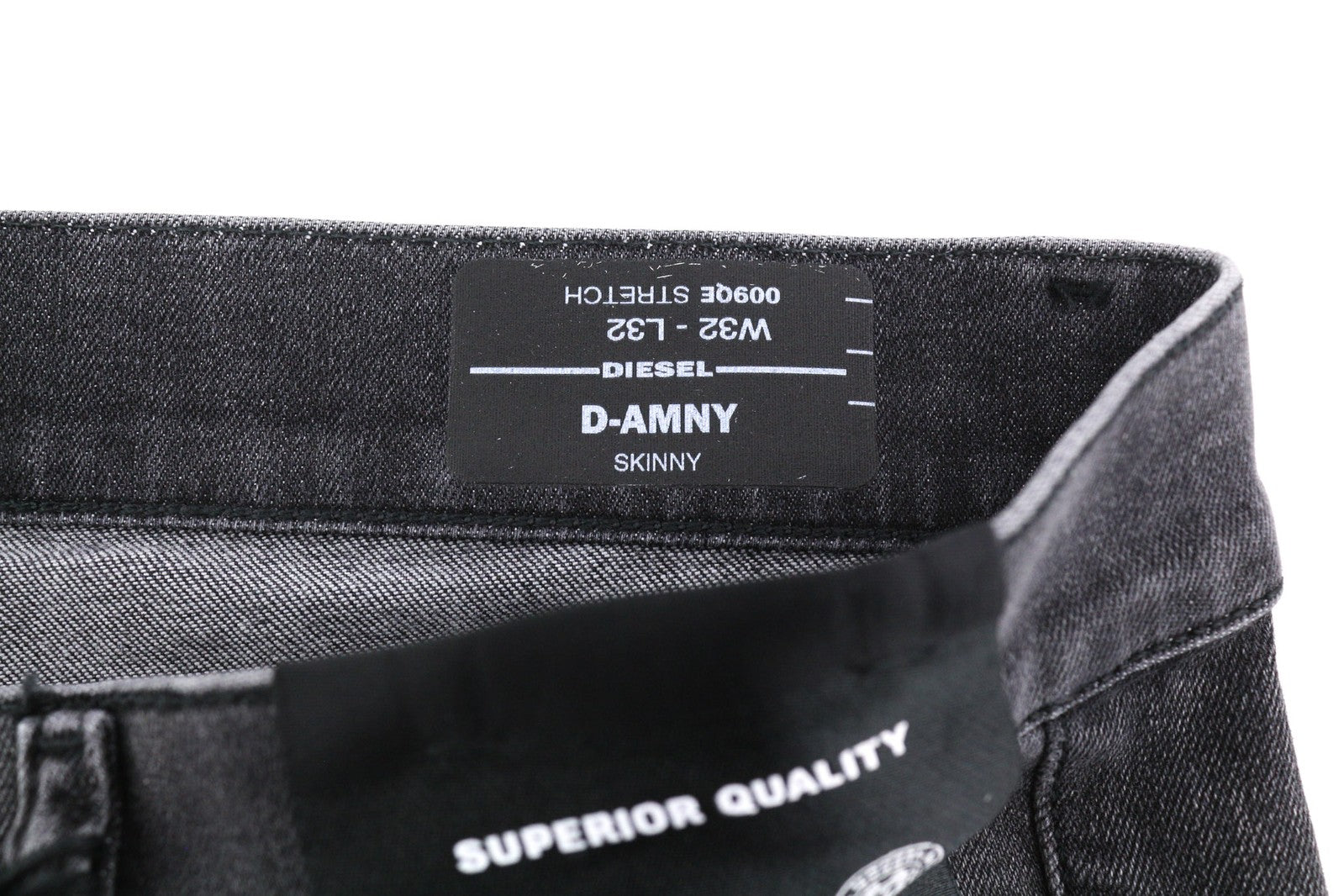 DIESEL D-Amny 009QE vyriški džinsai W32/L32 Skinny, tamprūs, skalbti juodi, rekomenduojama kaina – 225 € 
