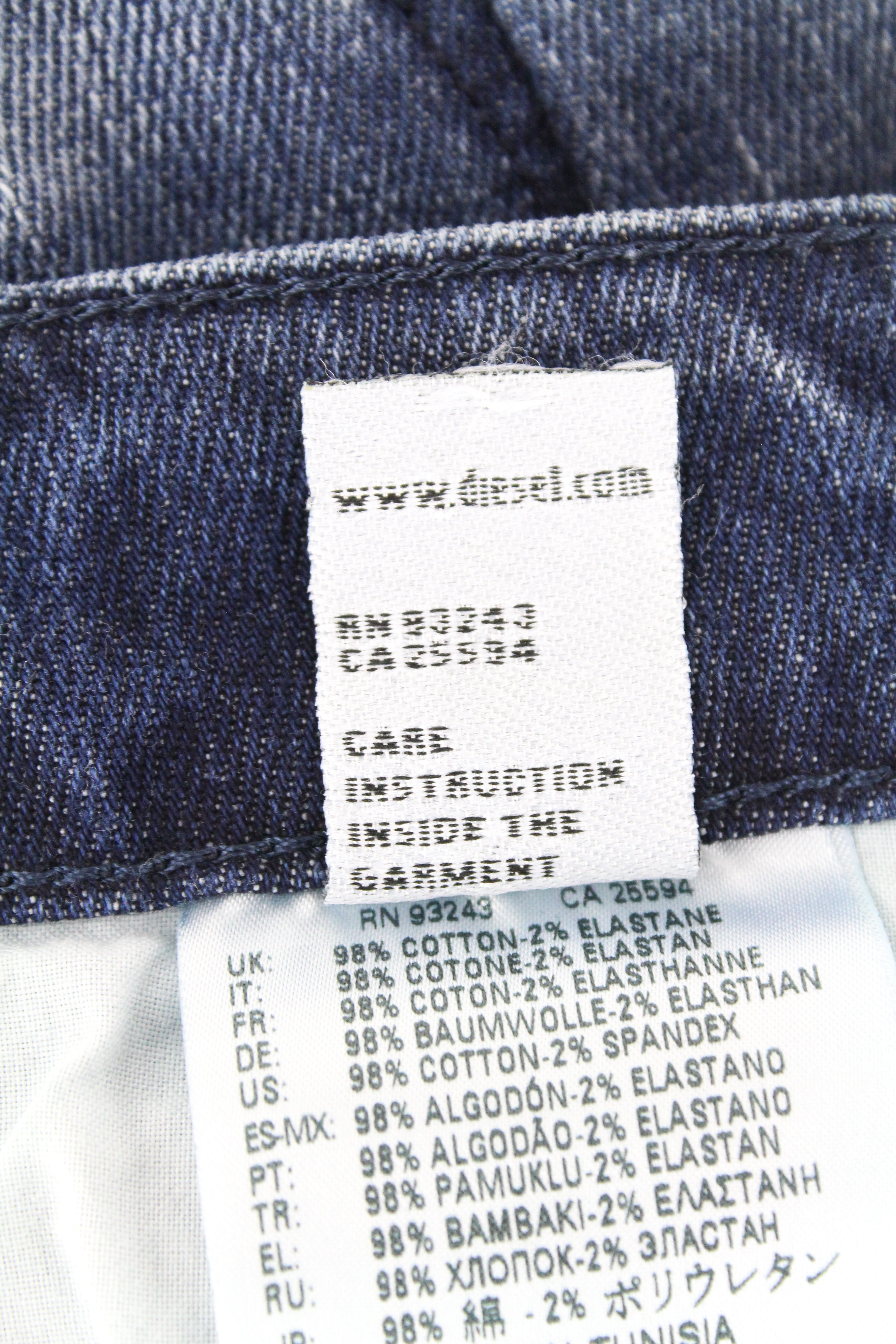 DIESEL D-Bazer 084DD vyriški džinsai W29/L34 skalbtos mėlynos spalvos siaurėjantis kirpimas medvilninis tamprus audinys 